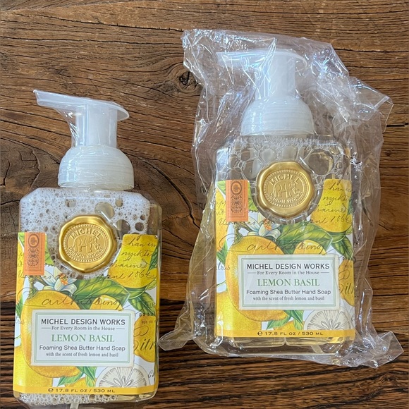 🌸Michel Design Works foaming  Shea Butter hand soap🌸 - Picture 5 of 5